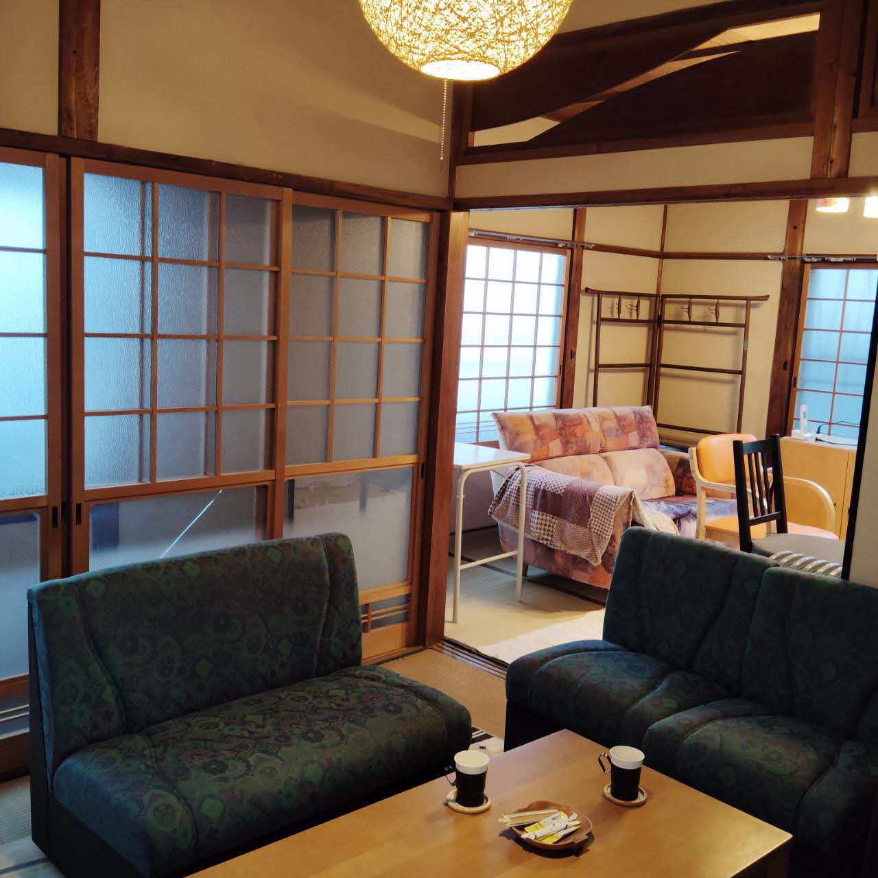 オレンジカフェざくろ和室写真2