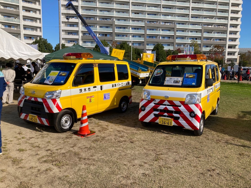 パトロール車(1号車、2号車)