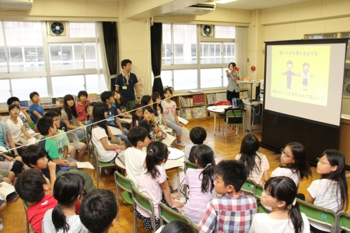 たばこの煙メジャーの実験の様子