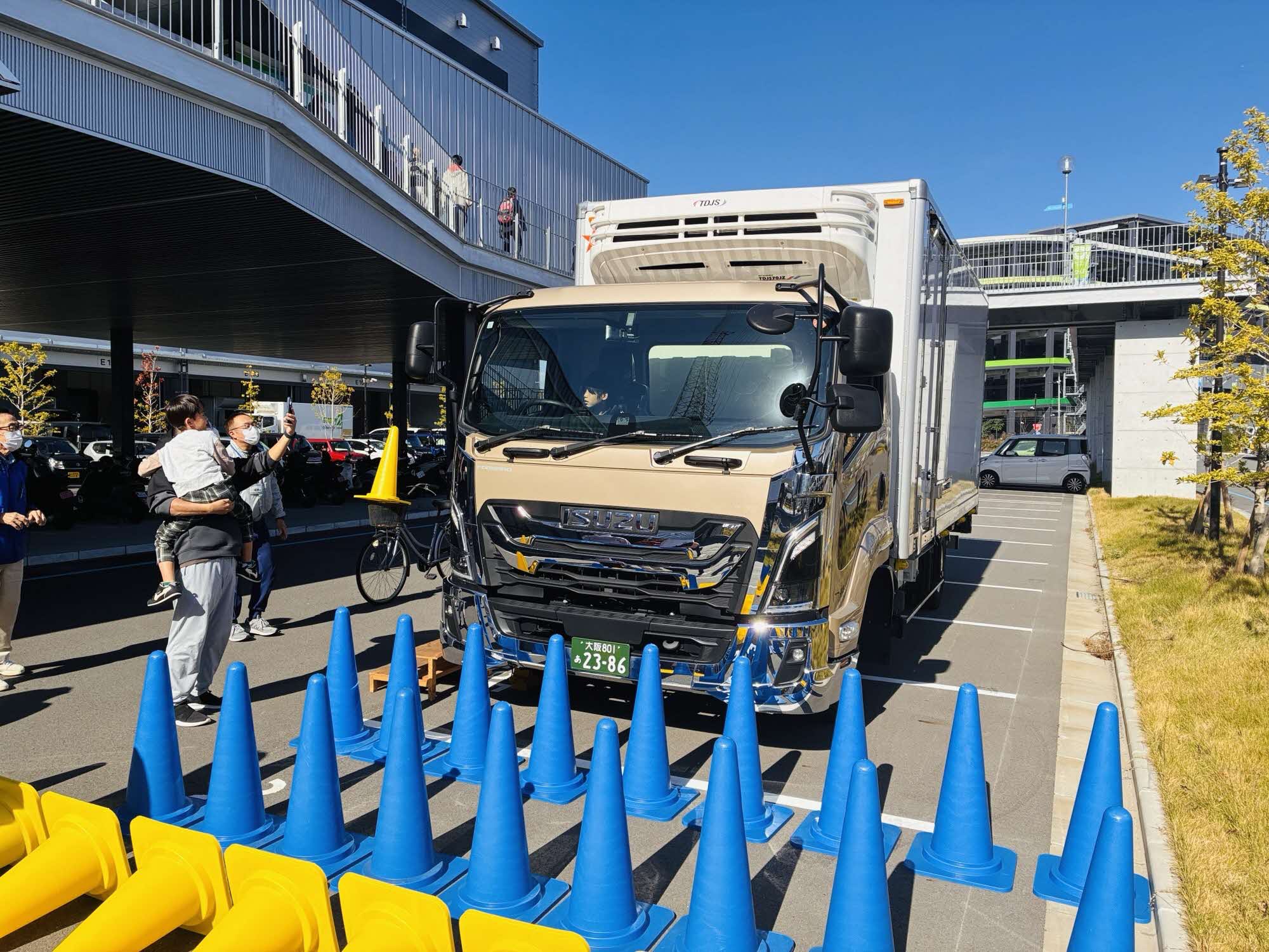 トラック交通安全教室