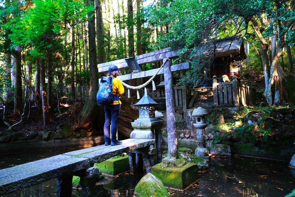 八大龍王宮（宝池寺）