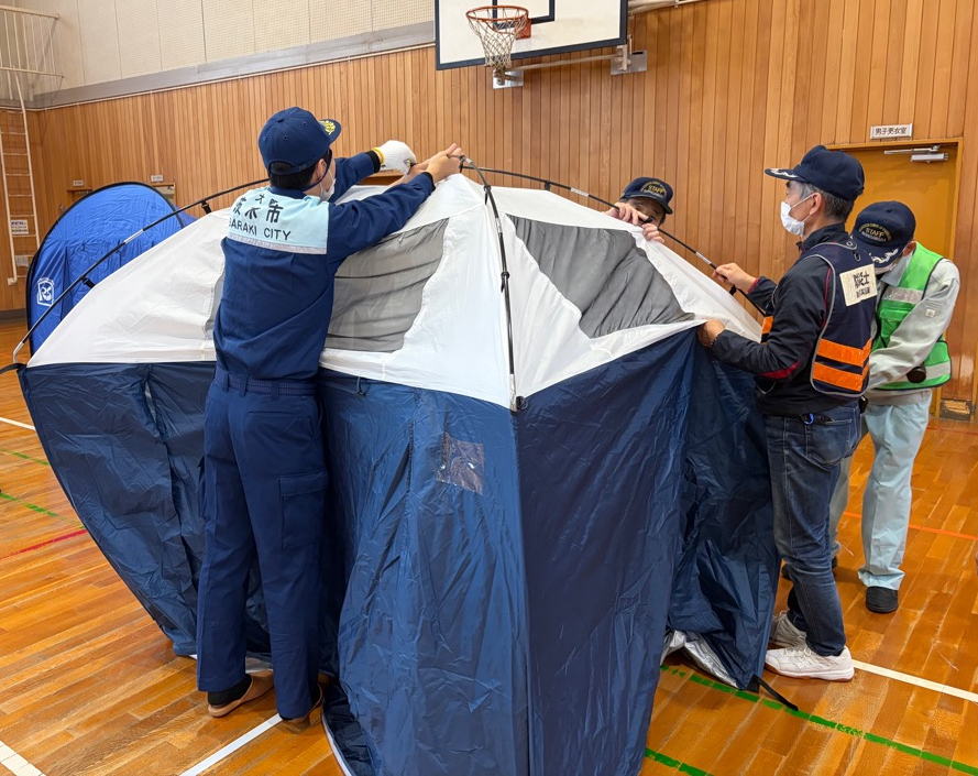 パーティション設置訓練の様子