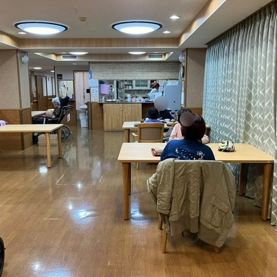 SOMPO流子ども食堂（そんぽの家茨木東奈良）