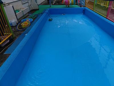 プール休園