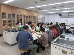 無農薬で野菜づくり（試食）