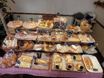 商品（パン）陳列