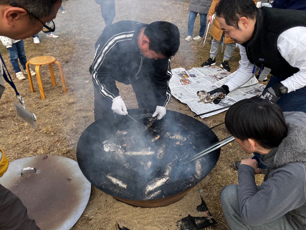 山手台東公園の焼き芋イベントの様子