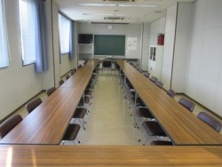 講習室