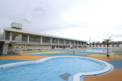 五十鈴市民プールの写真