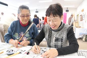 絵はがき体験の様子