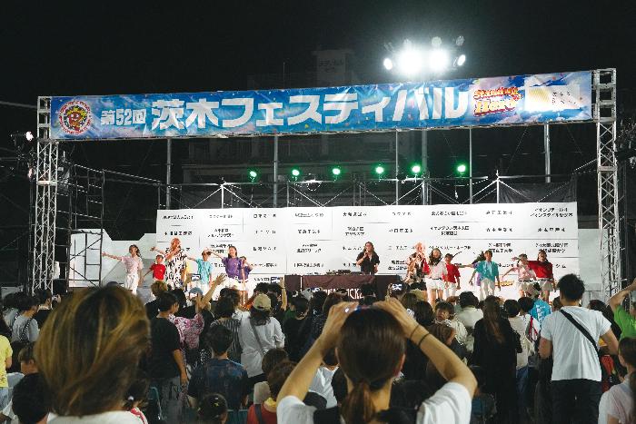 ステージパフォーマンス