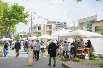 蚤の市の様子