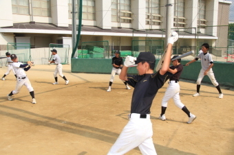 西中野球部の練習風景を撮影した画像