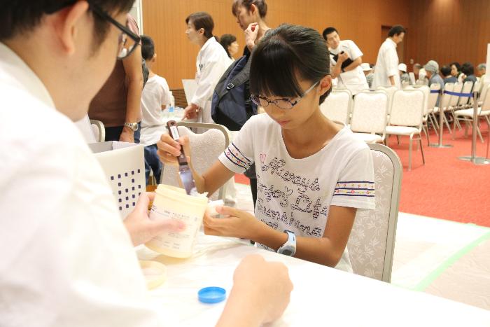 薬剤師体験の様子