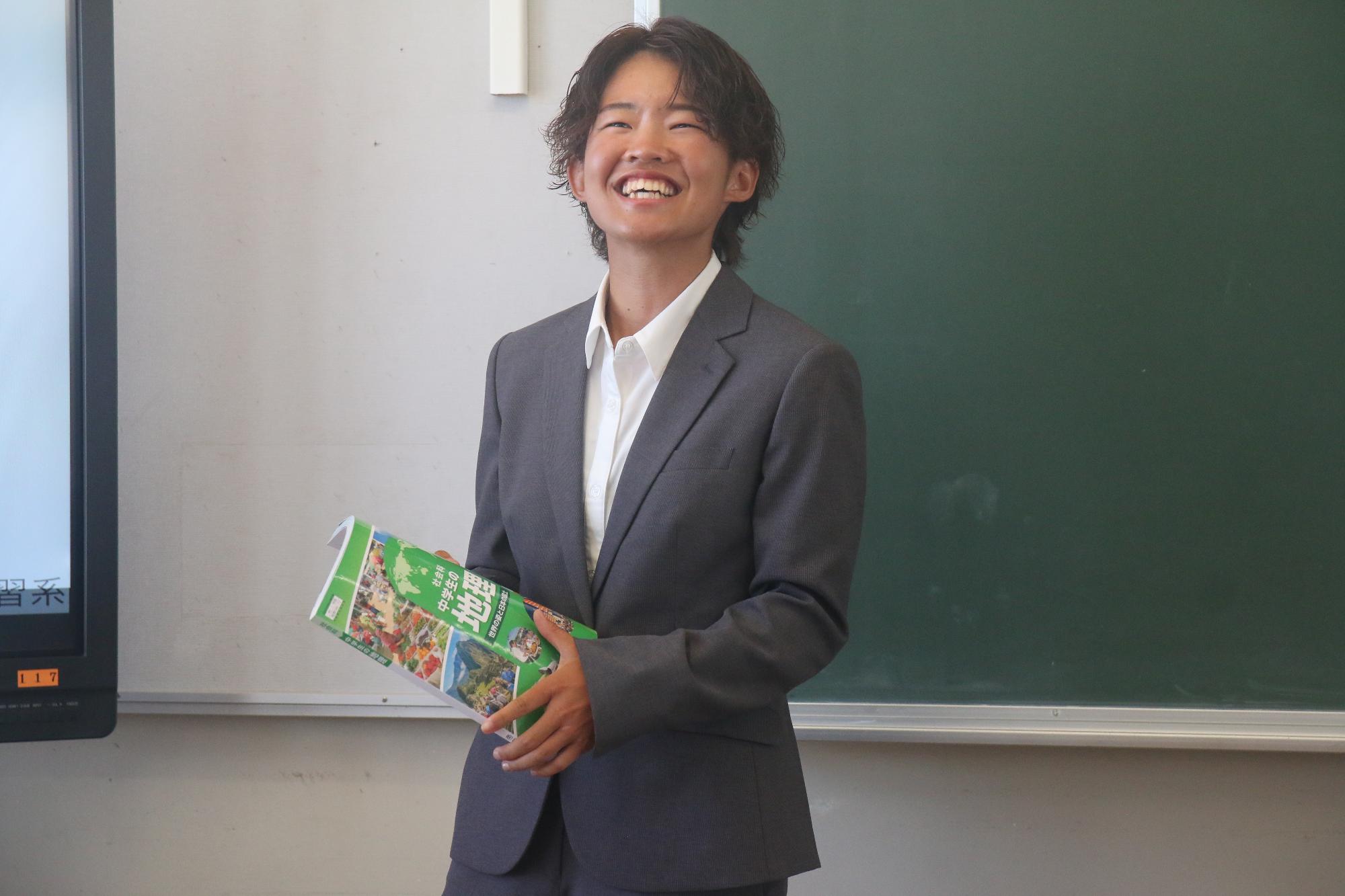 インタビューした講師の写真4