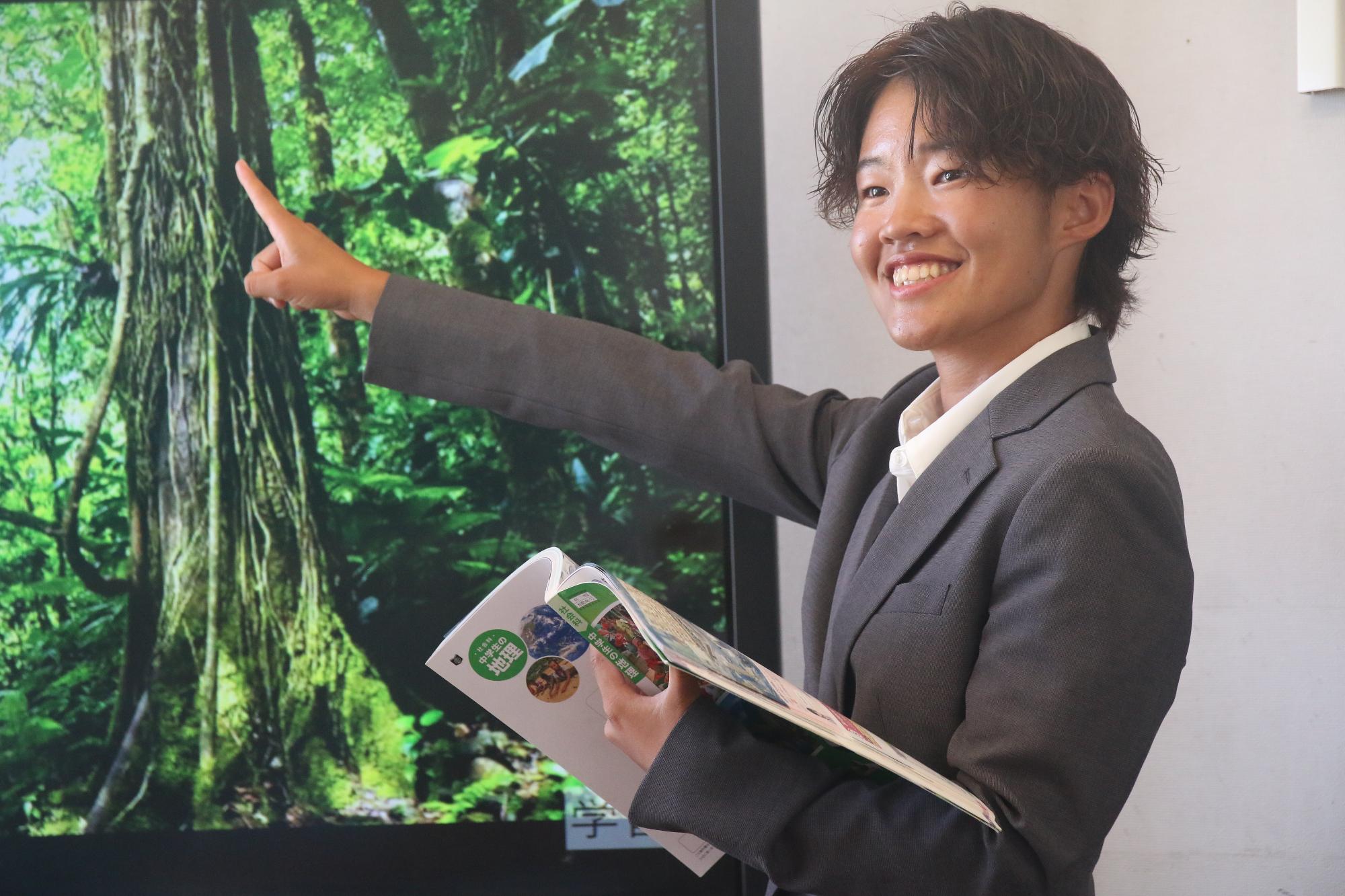 インタビューした講師の写真4