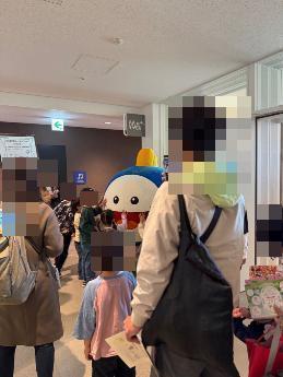 スイスイとの写真撮影会